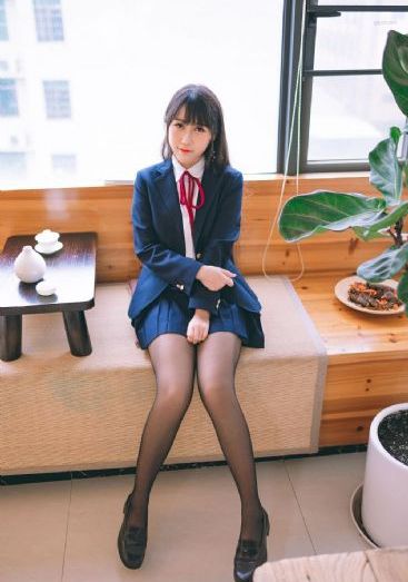 胸大的女大学生_BD国语免费全集观看