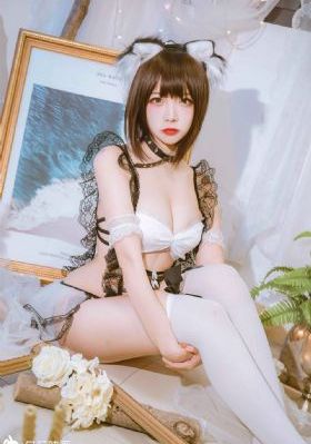 美丽姑娘国语免费高清_720迅雷电影在线